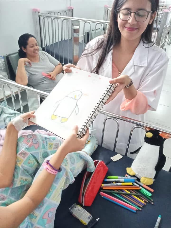 Alejandra Palomo en su formación médica